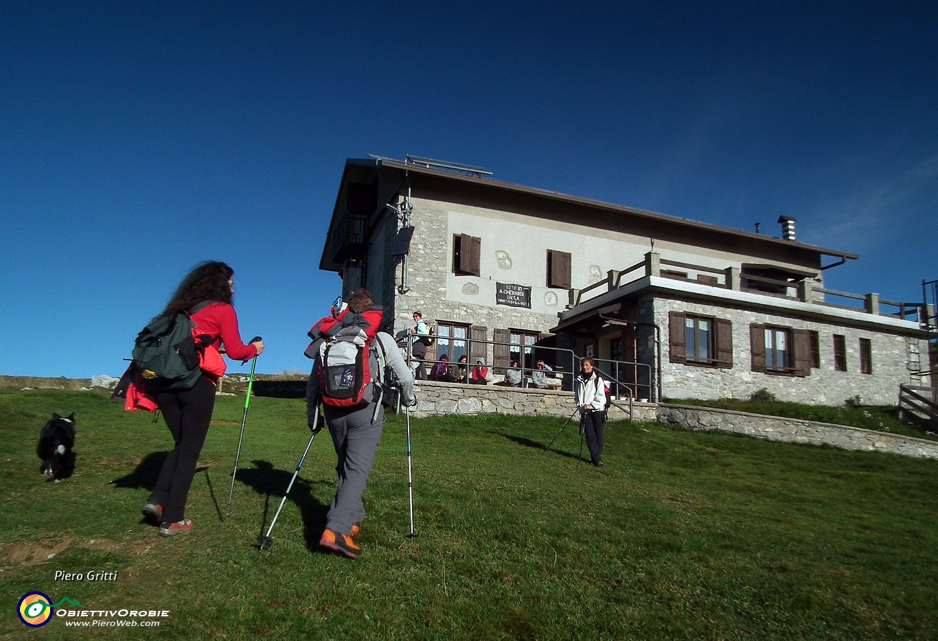07 Rif. Gherardi (1650 m.).jpg